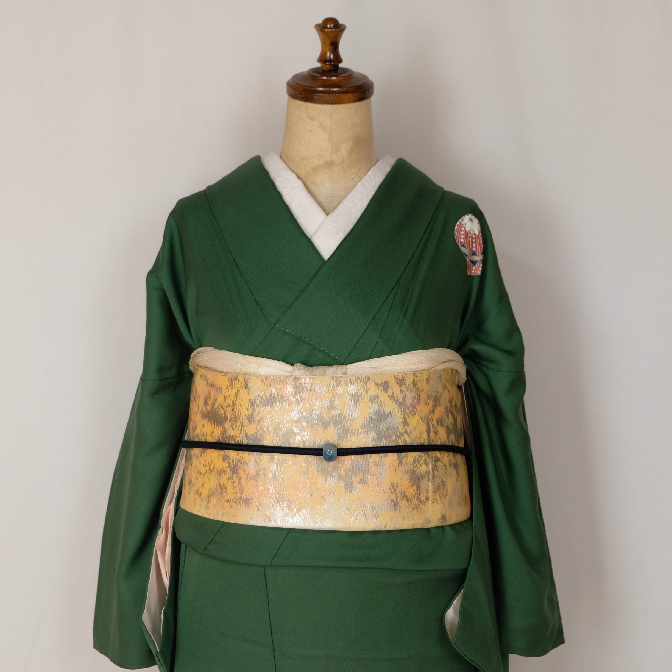 深緑地 鞠柄付け下げ着物｜控えめな華やかさのセミフォーマル | 古着物