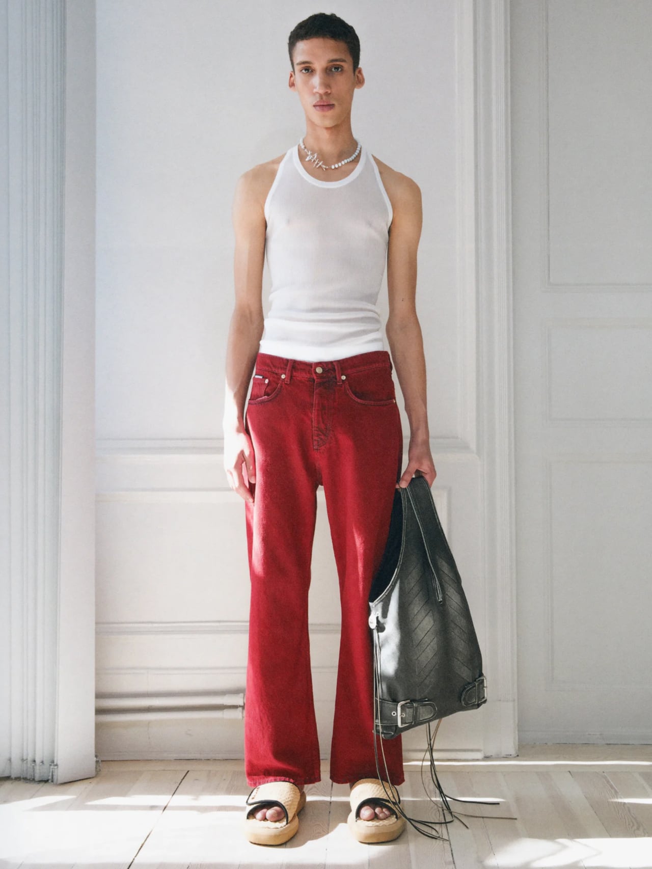 EYTYS アウァロン クロッフト シンス A130010AVALONCRIMSON UNEEK BASEMNT - Discover independent style.