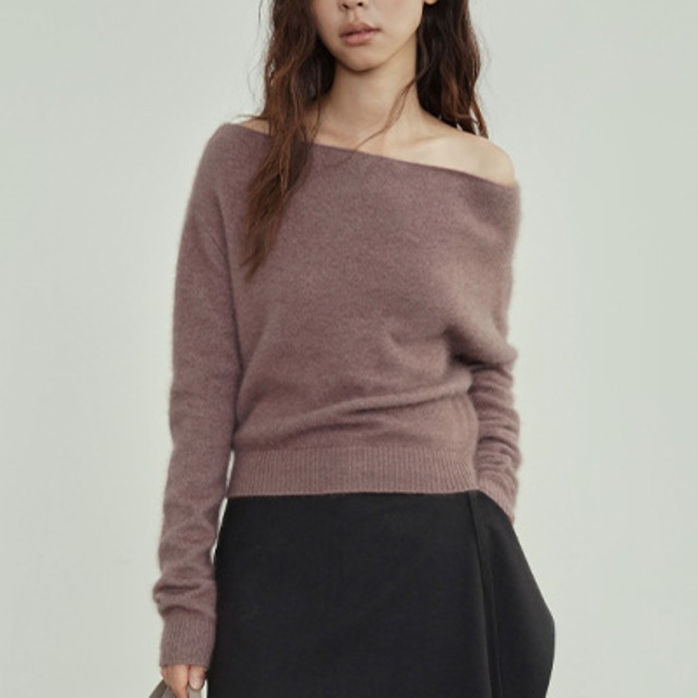 Raccoon wool blend off shoulder sweater   G893