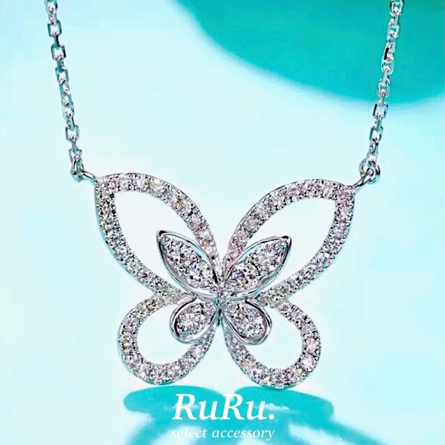 butterfly necklace / pierce