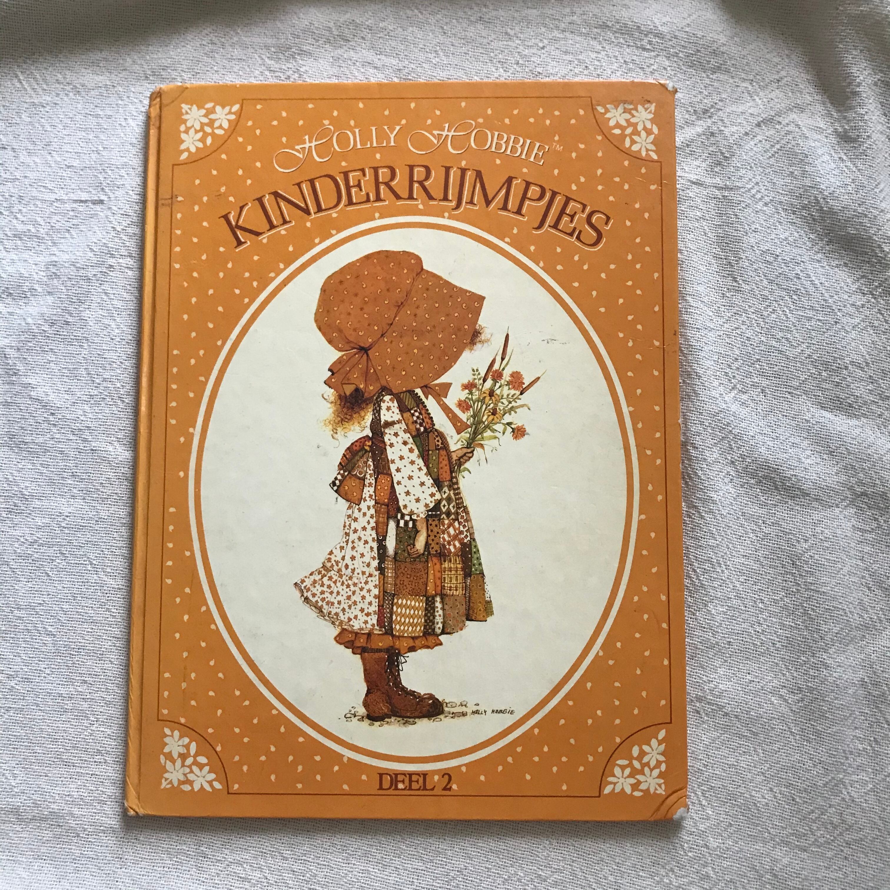 色んな女の子の本