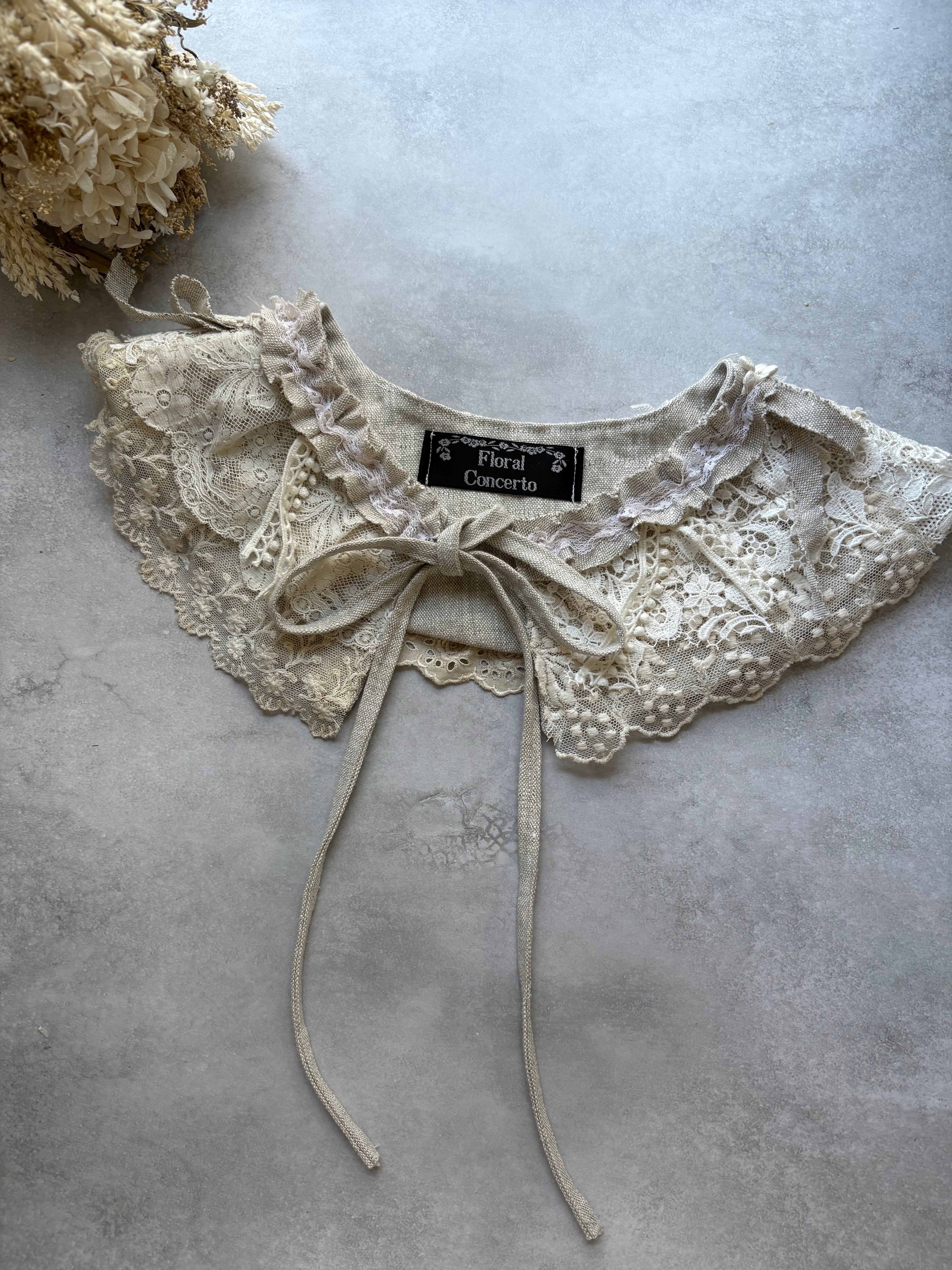 リネンとアンティークレースの付け襟B | Floral Concerto