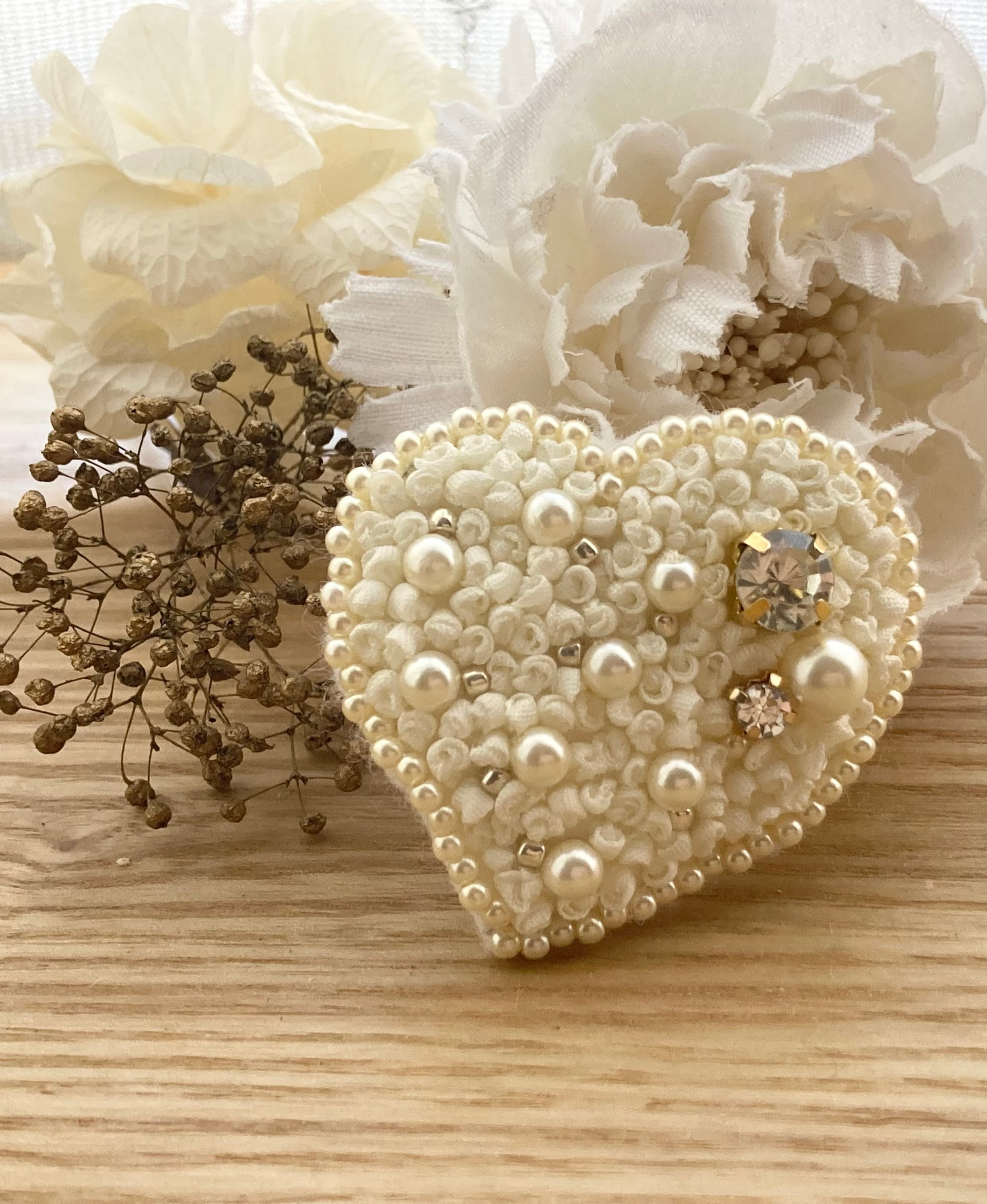❤️リボン刺繍の見本ページ②❤️20分の1ドール　アウトフィット Atelier Lua｜リボン刺繍・フランス刺繍キット