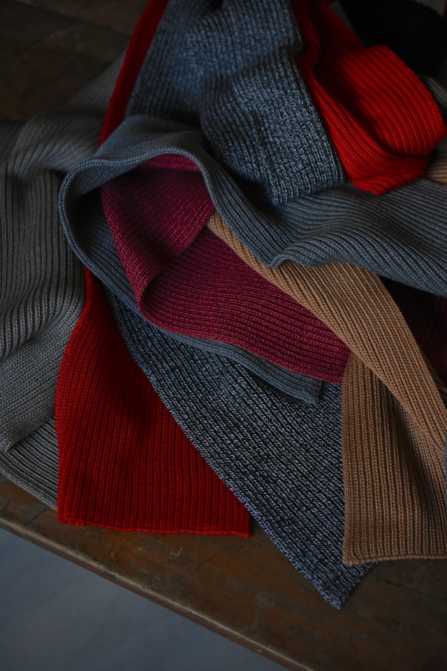 BATONER / SOLID WOOL MUFFLER