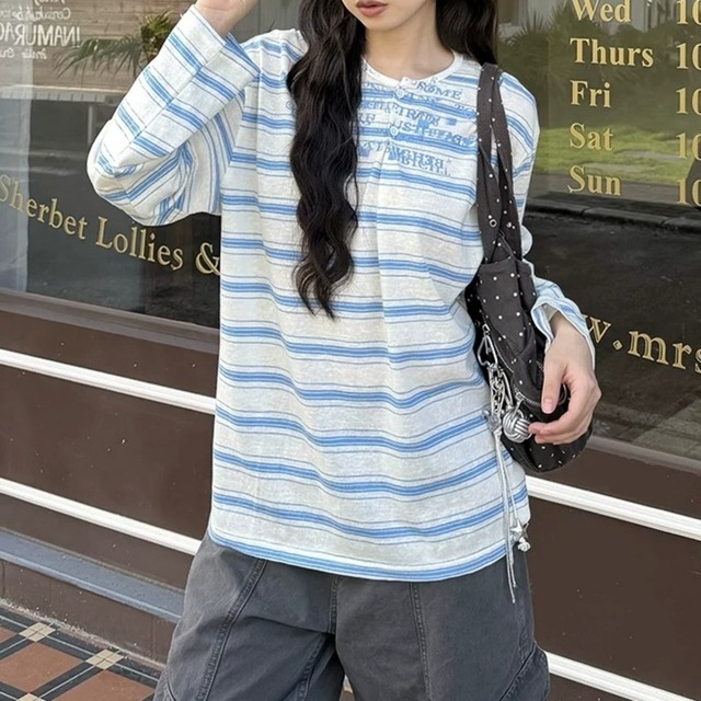 ヘンリーネックロゴグラフィックピッチボーダーTシャツ 1col R02712