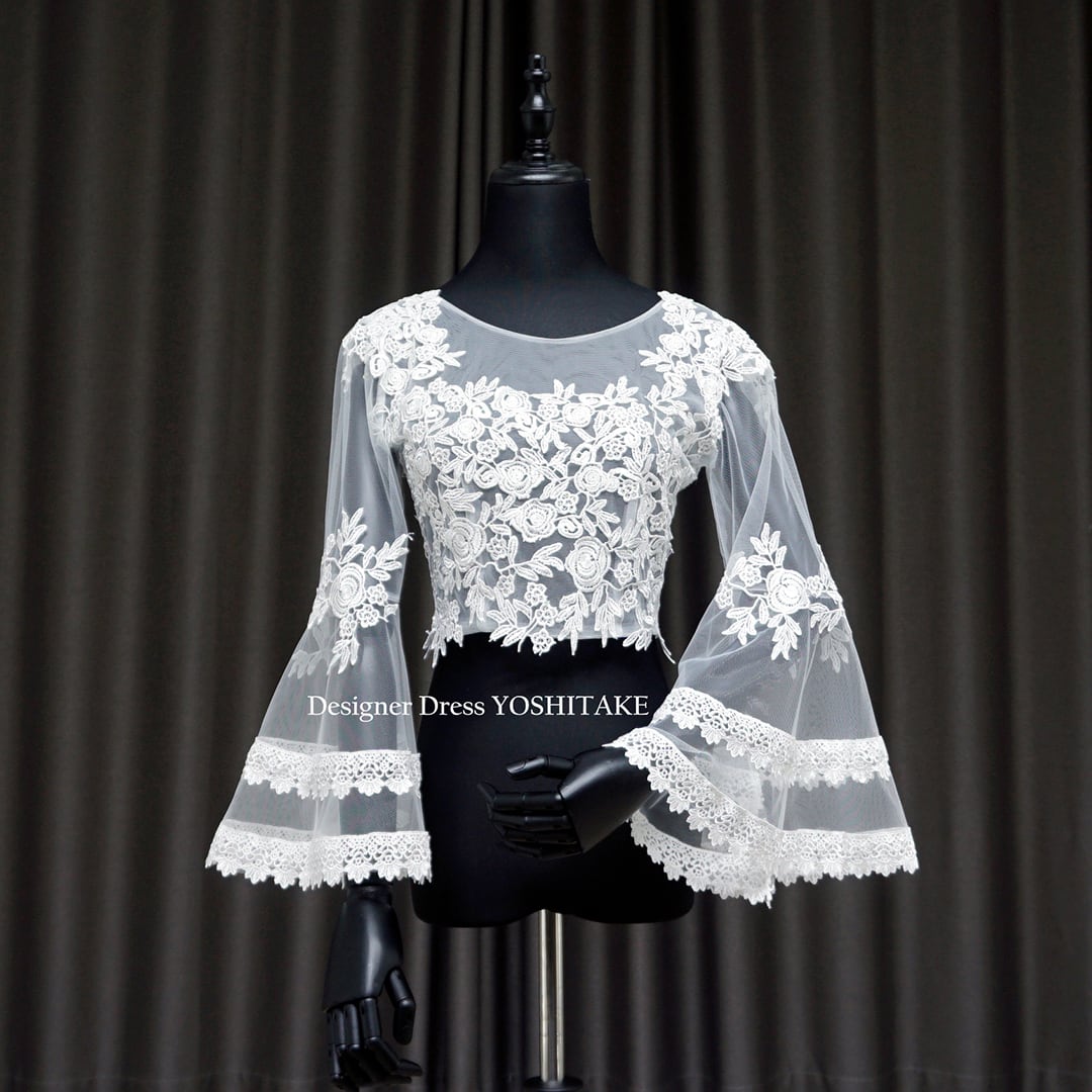 THE URBAN BLANCHE ホワイト フレアスリーブ ウェディングドレス ホワイト フレアスリーブ ウェディングドレス THE URBAN BLANCHE