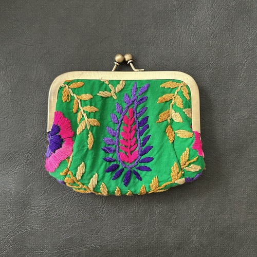 がま口刺繍ポーチ　G