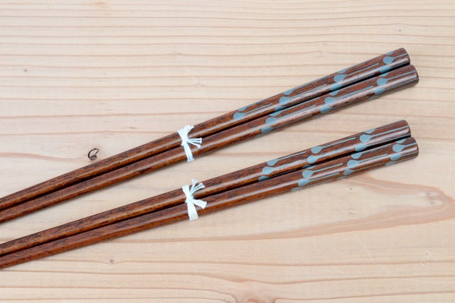 髙橋睦　拭き漆先絞箸（しずく）