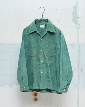 old faded green fine-wale corduroy open collar shirt / Made in BRITISH CROWN COLONY OF HONG KONG