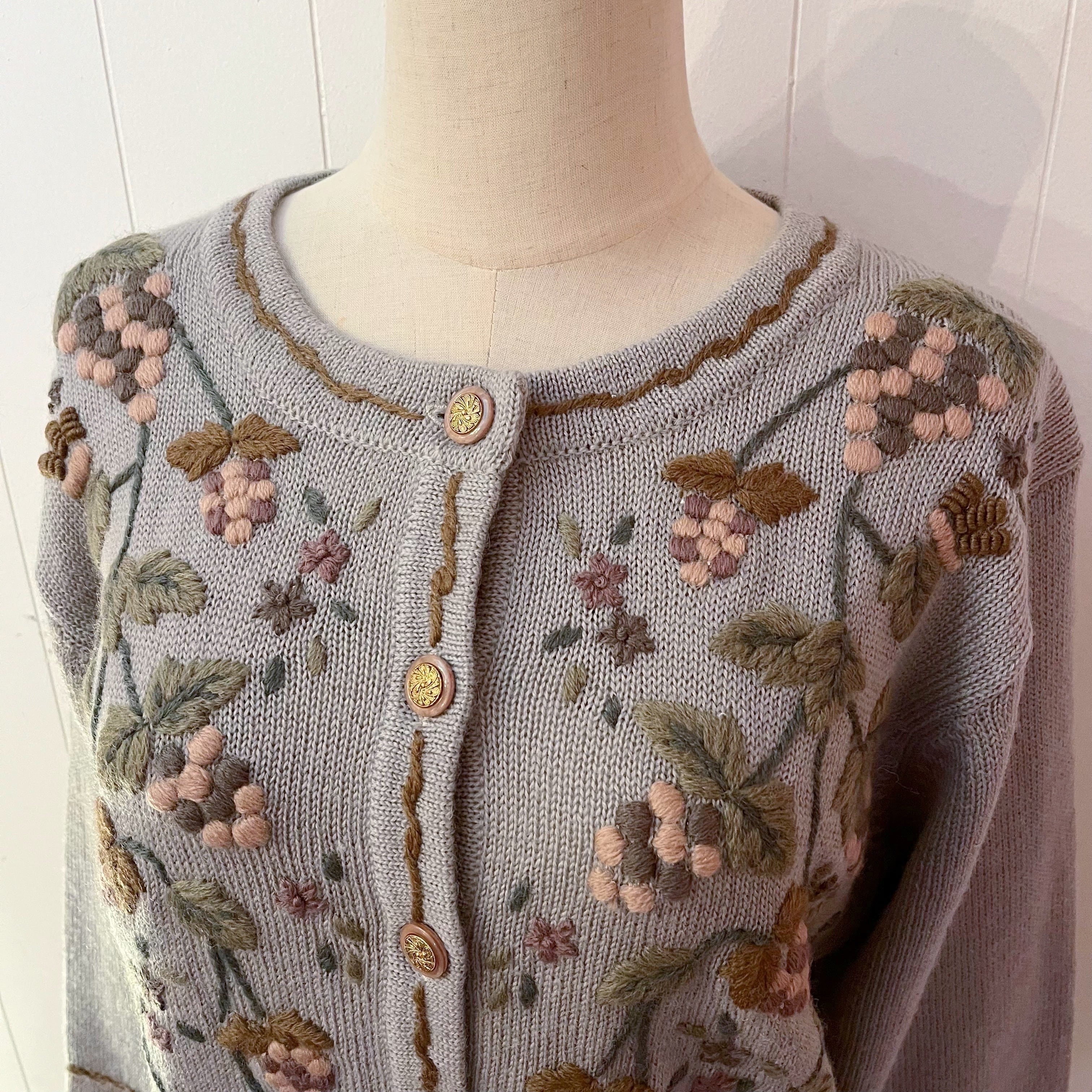 grape embroidery knit cardigan
