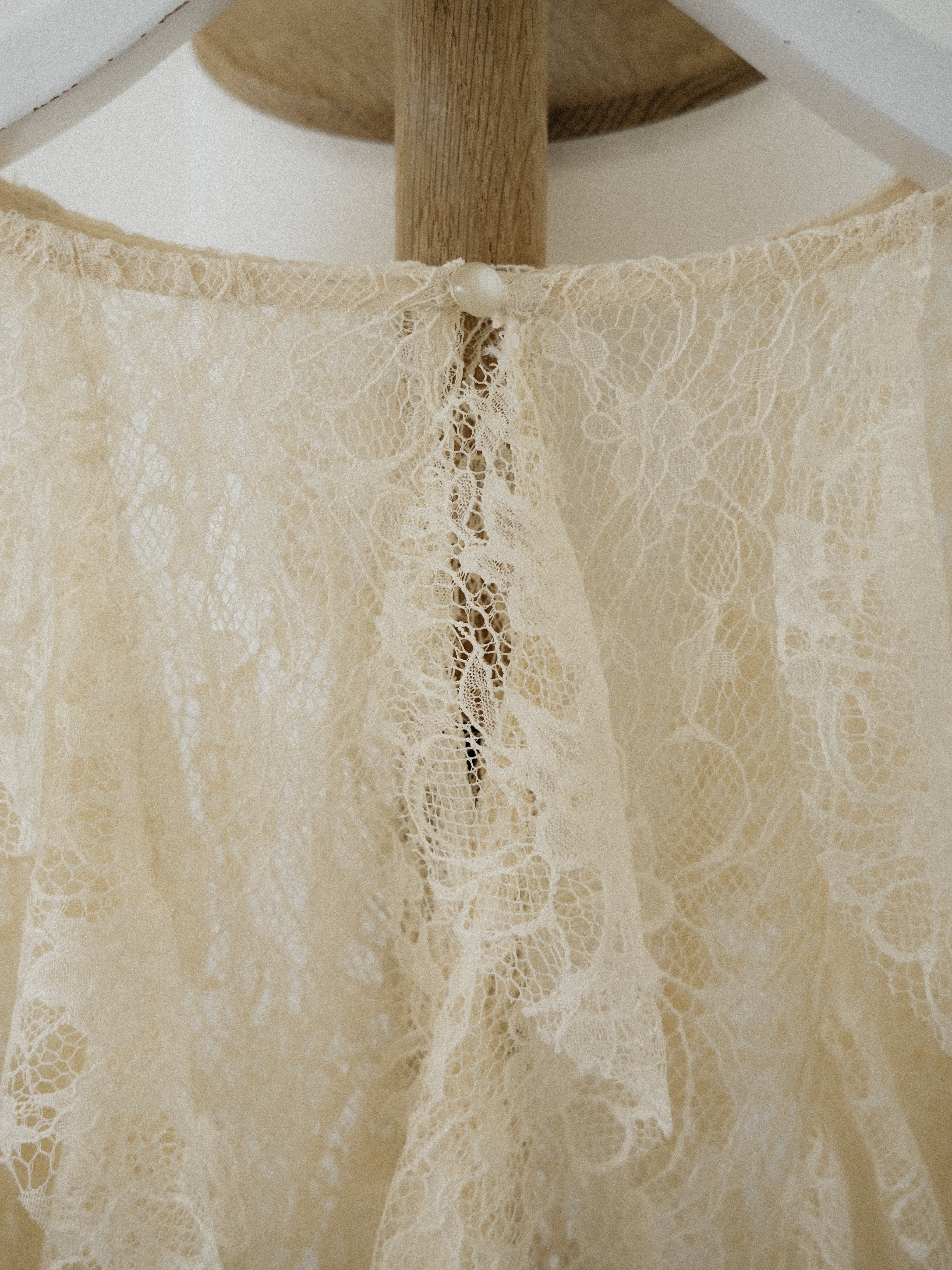 sheer lace ruffle blouse | Katrin TOKYO