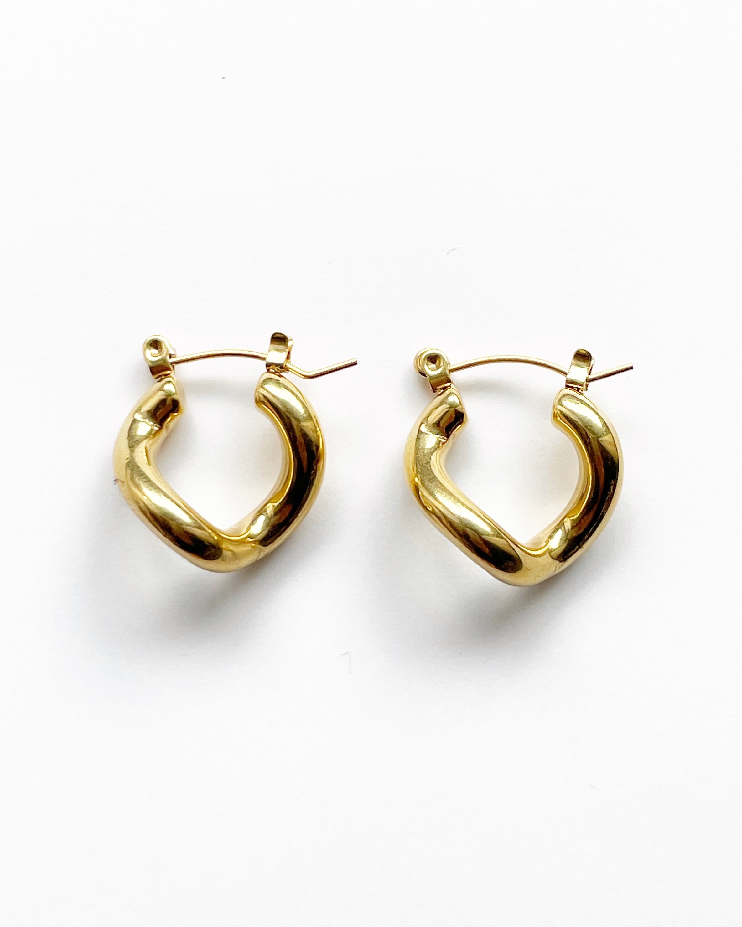 Twist hoop pierce -Gold-【アレルギー対応】