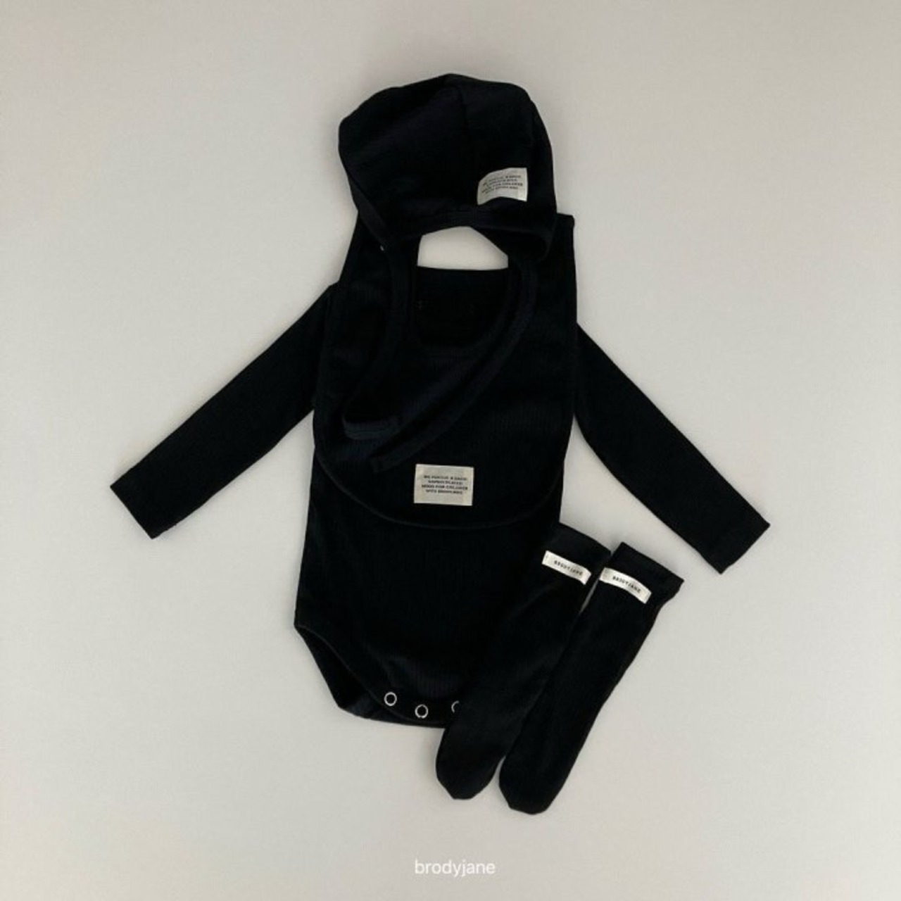 韓国子供服 / 26Autumn / 〖取寄〗Brodyjane / ブラックボネット / ベビー服 / 赤ちゃん服 / 帽子 *FREE*