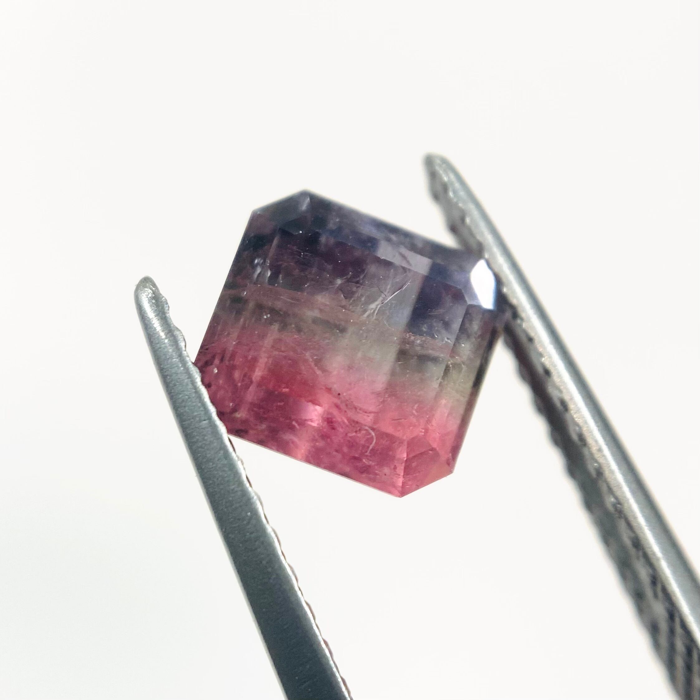 元気で凛とした美しさ　パーティーカラートルマリン2