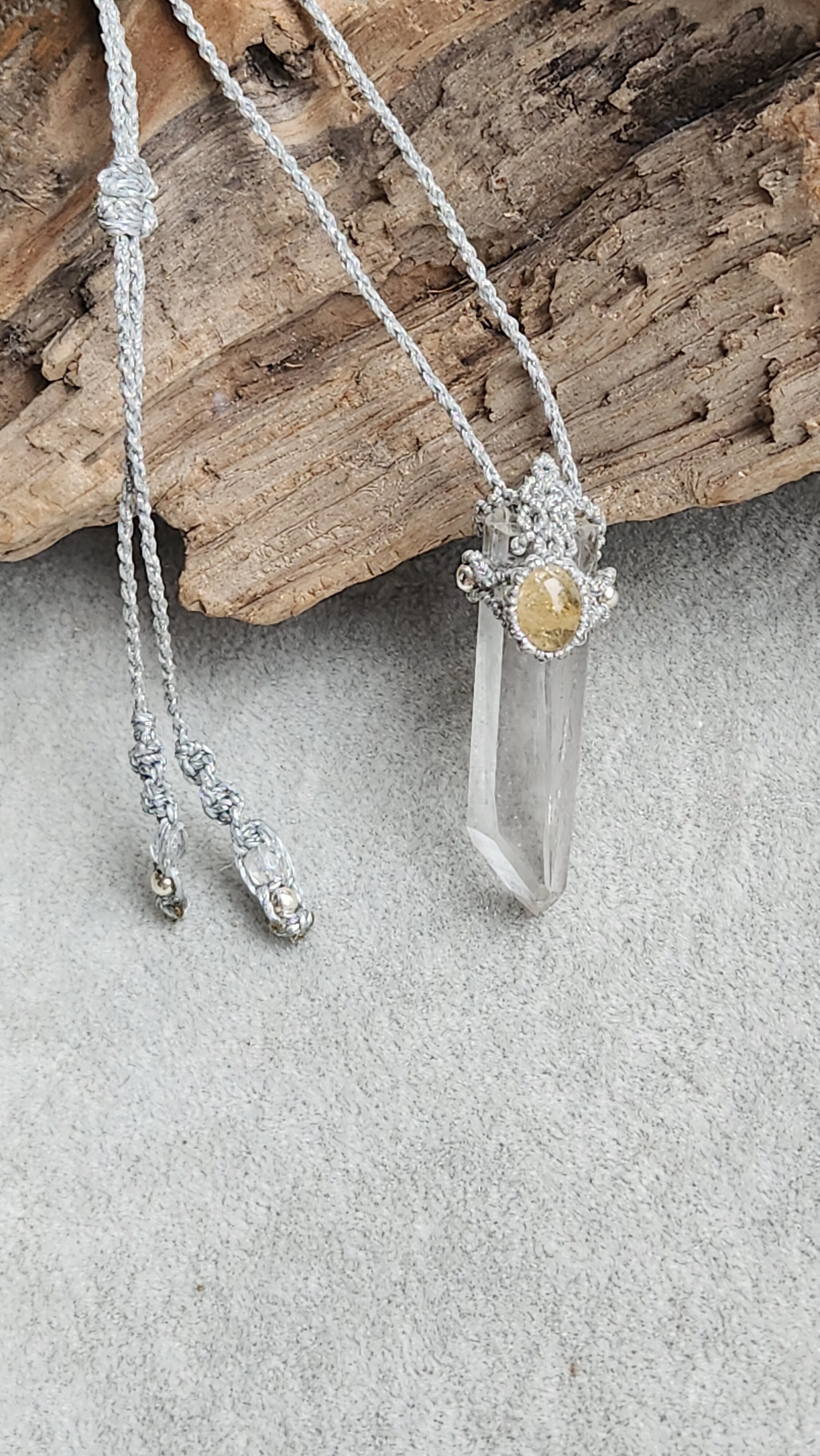 WAND】ポイント水晶×ルチルクォーツマクラメネックレス | 月と太陽の