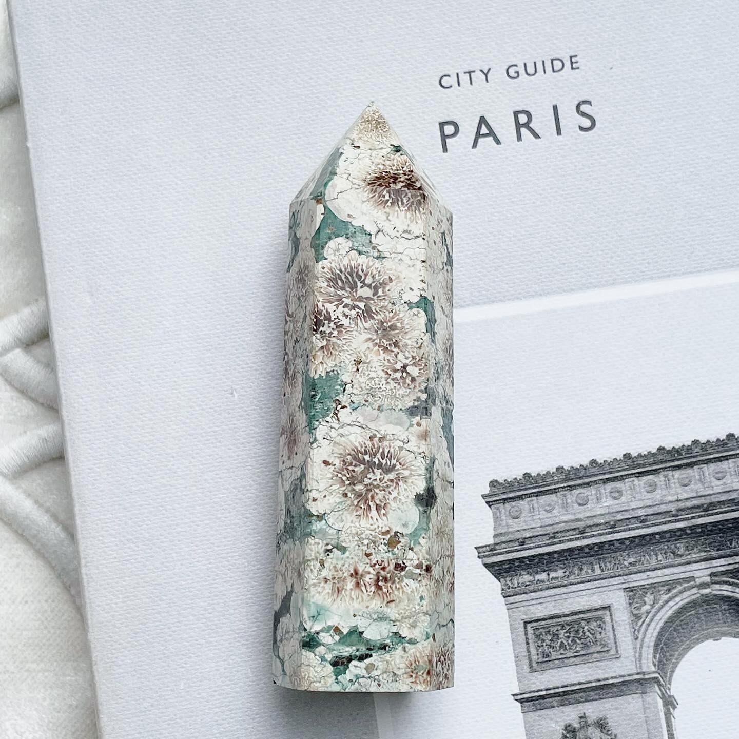 グリーンフラワージャスパー | FLUXY - 天然石と鉱物のお店