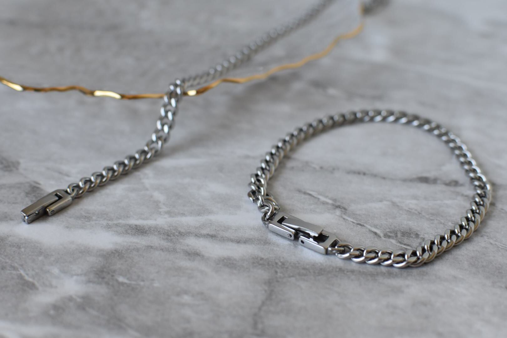 美品 オールドグッチ GUCCI Gロゴ 5連 ボールチェーン ブレスレット