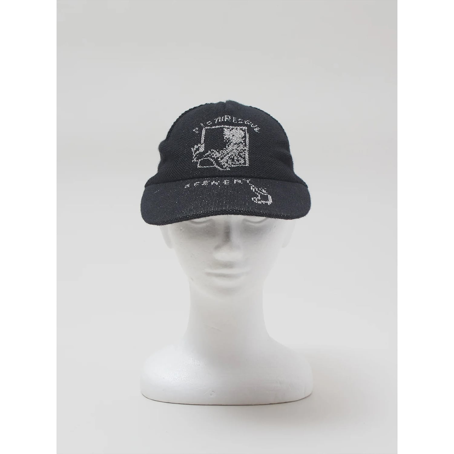 UNEEK BASEMNT - Discover independent style.