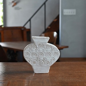 OluNoA / フラワーベース〈 花瓶・花器・一輪挿し・陶器・インテリア・置物 〉