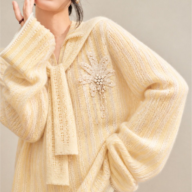 Pearl Flower Scarf-Collar Pullover　S0262