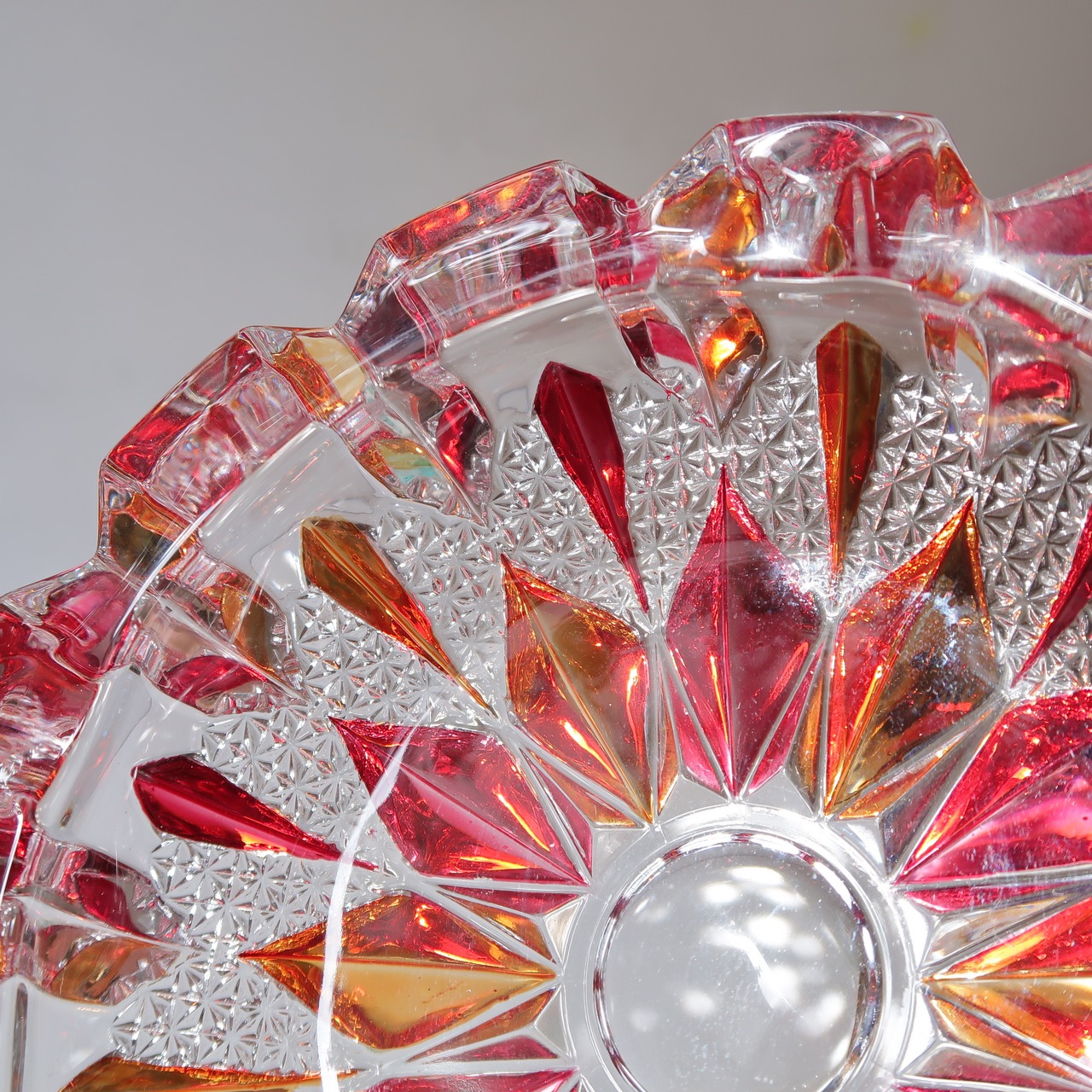 赤とオレンジのジュエリートレイ