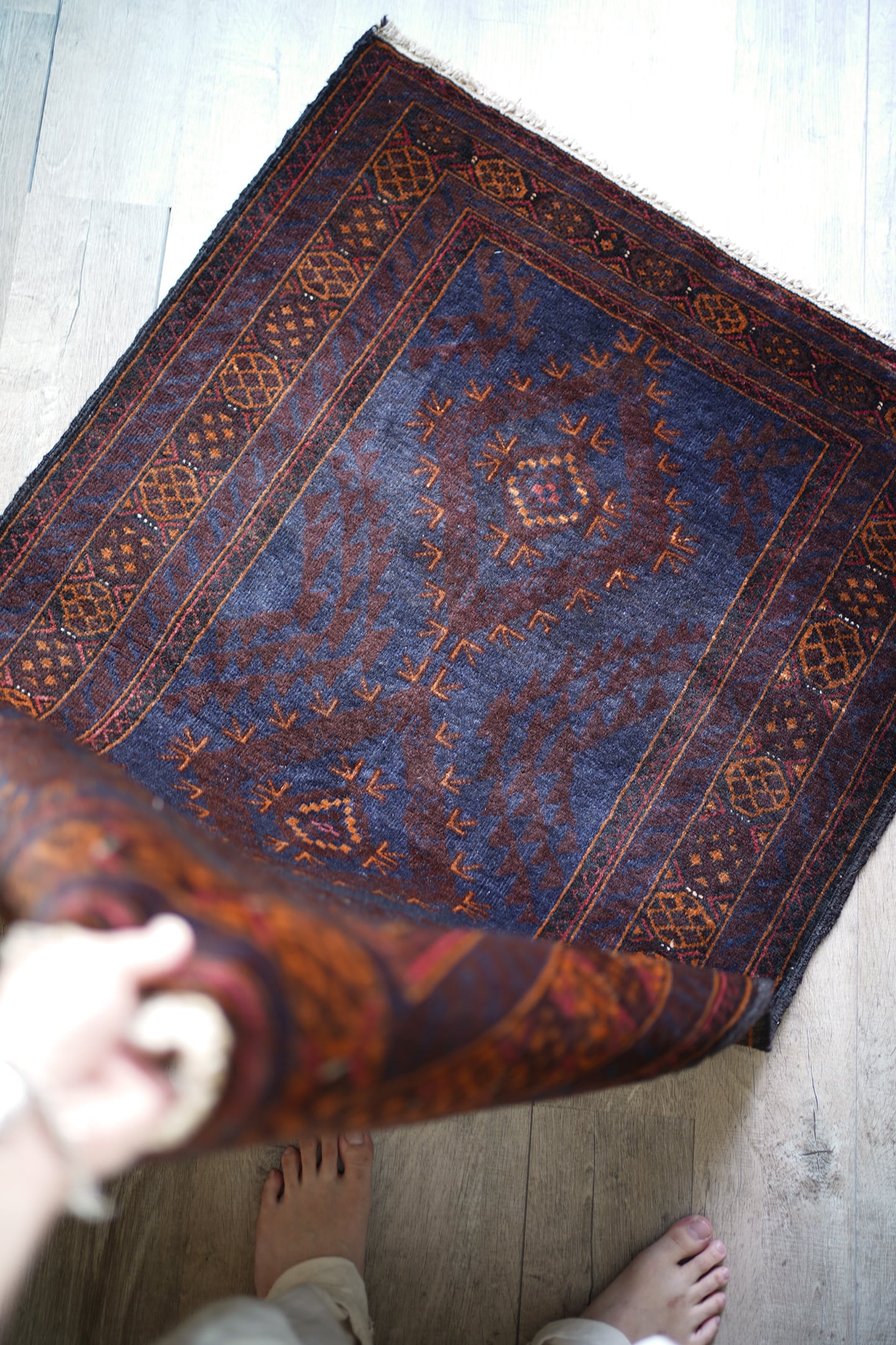 447】Vintage Afghan Baluch rug 1985's | ヴィンテージラグ専門店