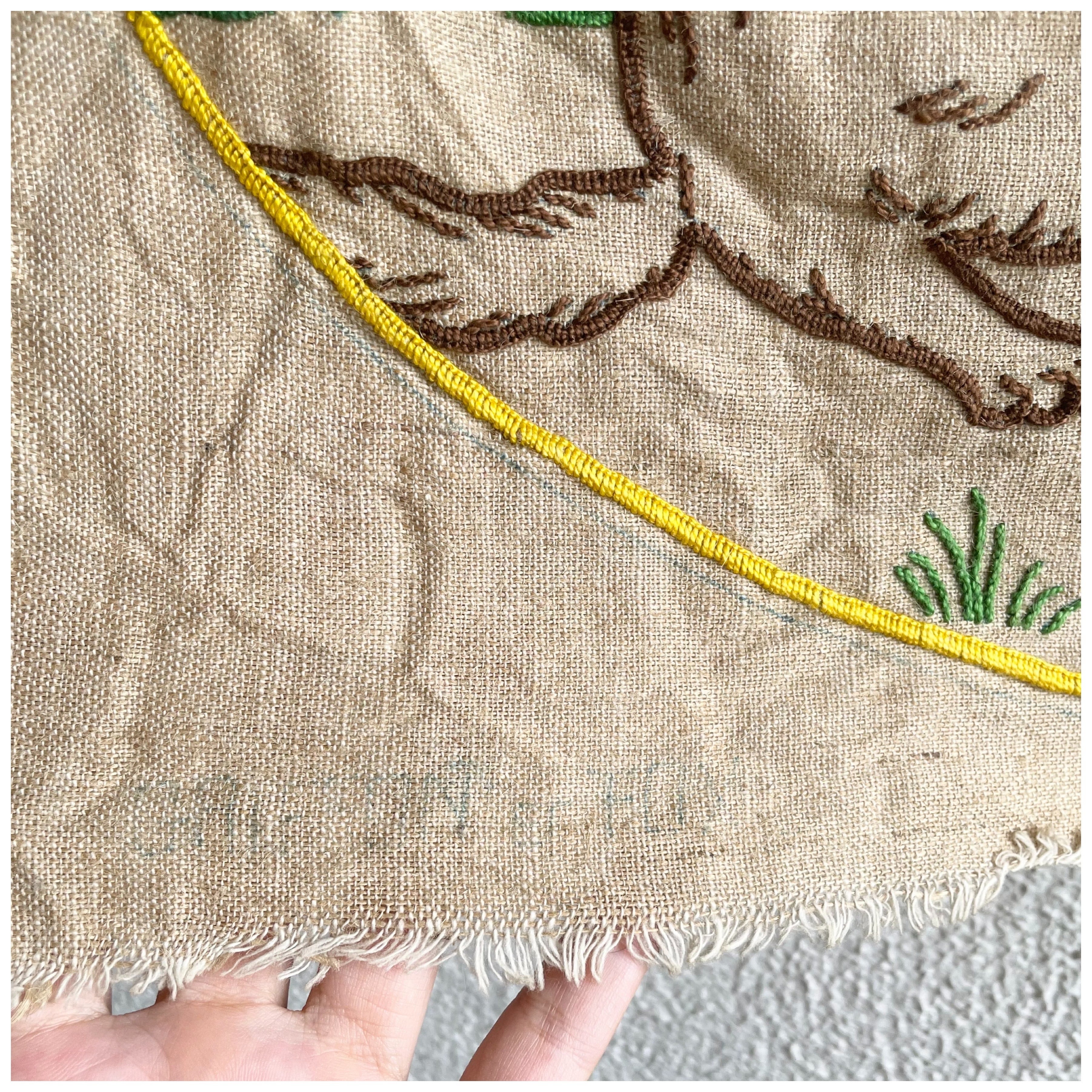 フランス ヴィンテージ ウォールデコ カットワーク リネン 刺繍 犬