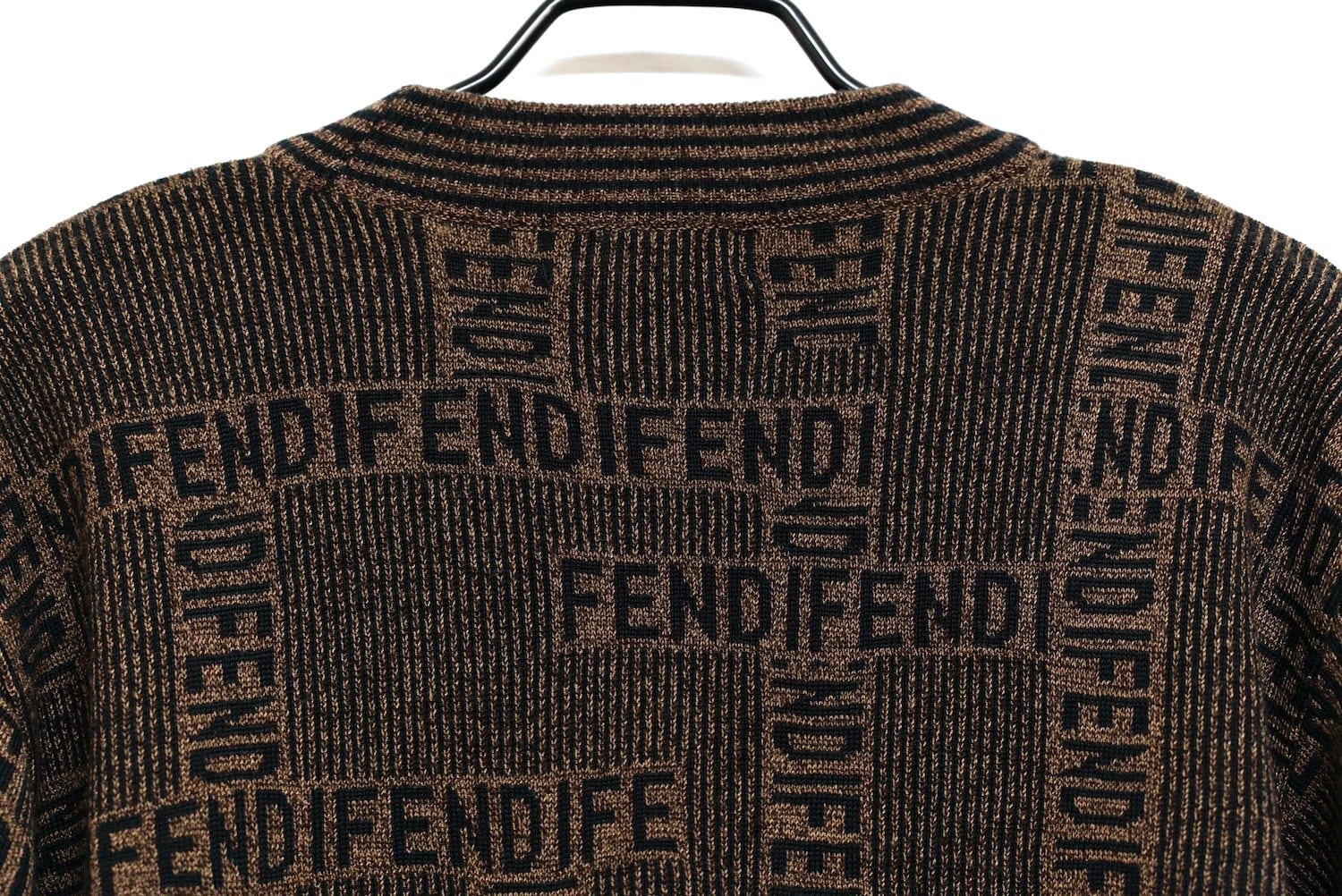 FENDI ニットセーター　モックネック　ズッカ柄柄デザインズッカ柄FFロゴ総柄