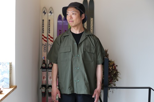 S/S CAMP SHIRT SOLID RS