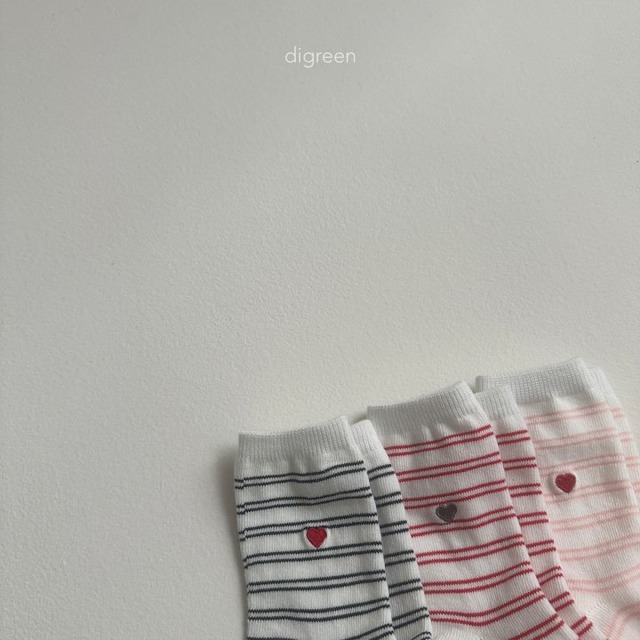 digreen25wn_St Love Socks
