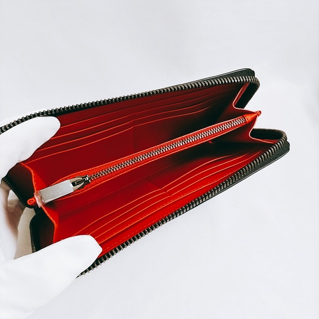 新品未使用】Christian Louboutin 長財布 FAV Wallet クリスチャン
