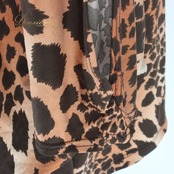 社交ダンス 衣装 スタンダード トップス レッスンウェア レディース Freshine ブラック系 ブラウン系 長袖 練習着 ジラフ柄 ロング丈 トップス レディース 用 おしゃれ ダンス服 柄物 ストレッチ 体型カバー おすすめ ダンスレッスン 用 プレゼント ギフト お祝い コーディネート ウエア ファッション アメリカ製 レディースファッション 伸縮性 軽い お揃い 派手系 運動用