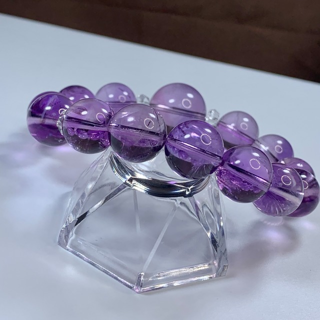透明度抜群☆ライトカラーアメジスト・デザインブレスレット