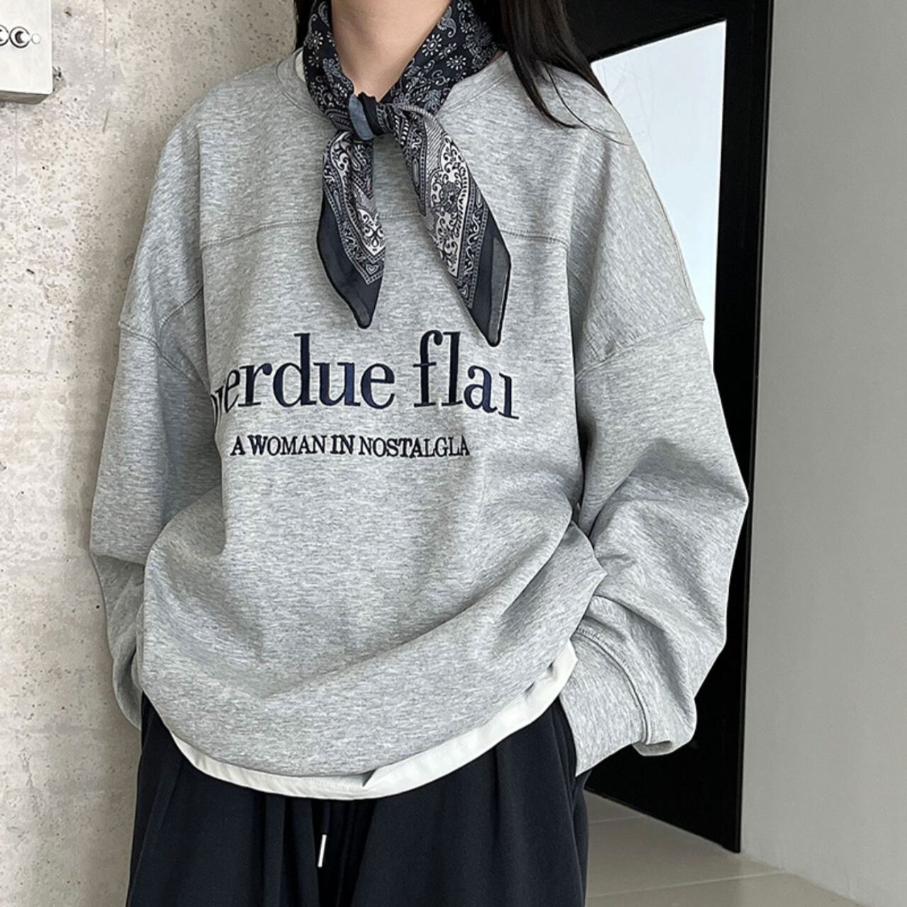 ロゴ刺繍オーバーサイズスウェット a0651