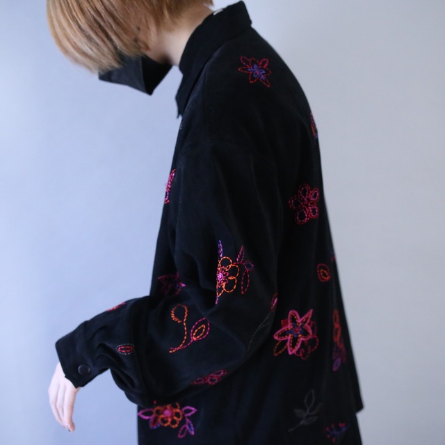 "刺繍×葉花" loose silhouette black fake suede shirt