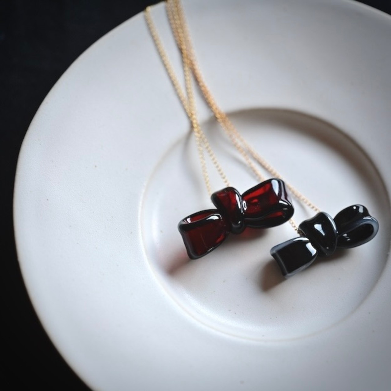 namiumi ガラスのネックレス　リボン namiumi Glass Necklace – Ribbon