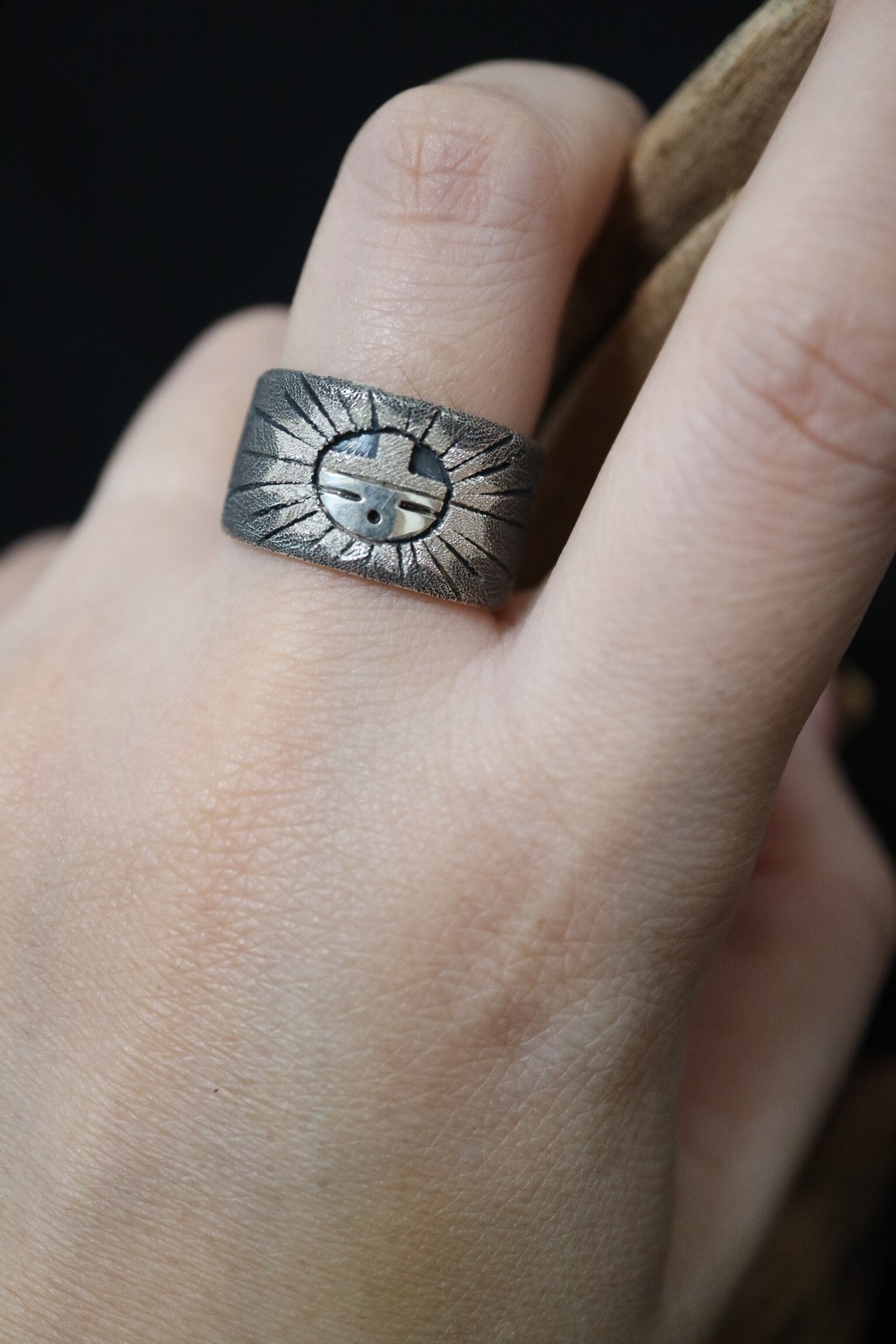 ホピ族 Wadsworth（ワズワース）作サンフェイスリング14号、18号