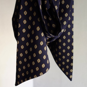 classique cravat / 小紋柄 / royalnavy