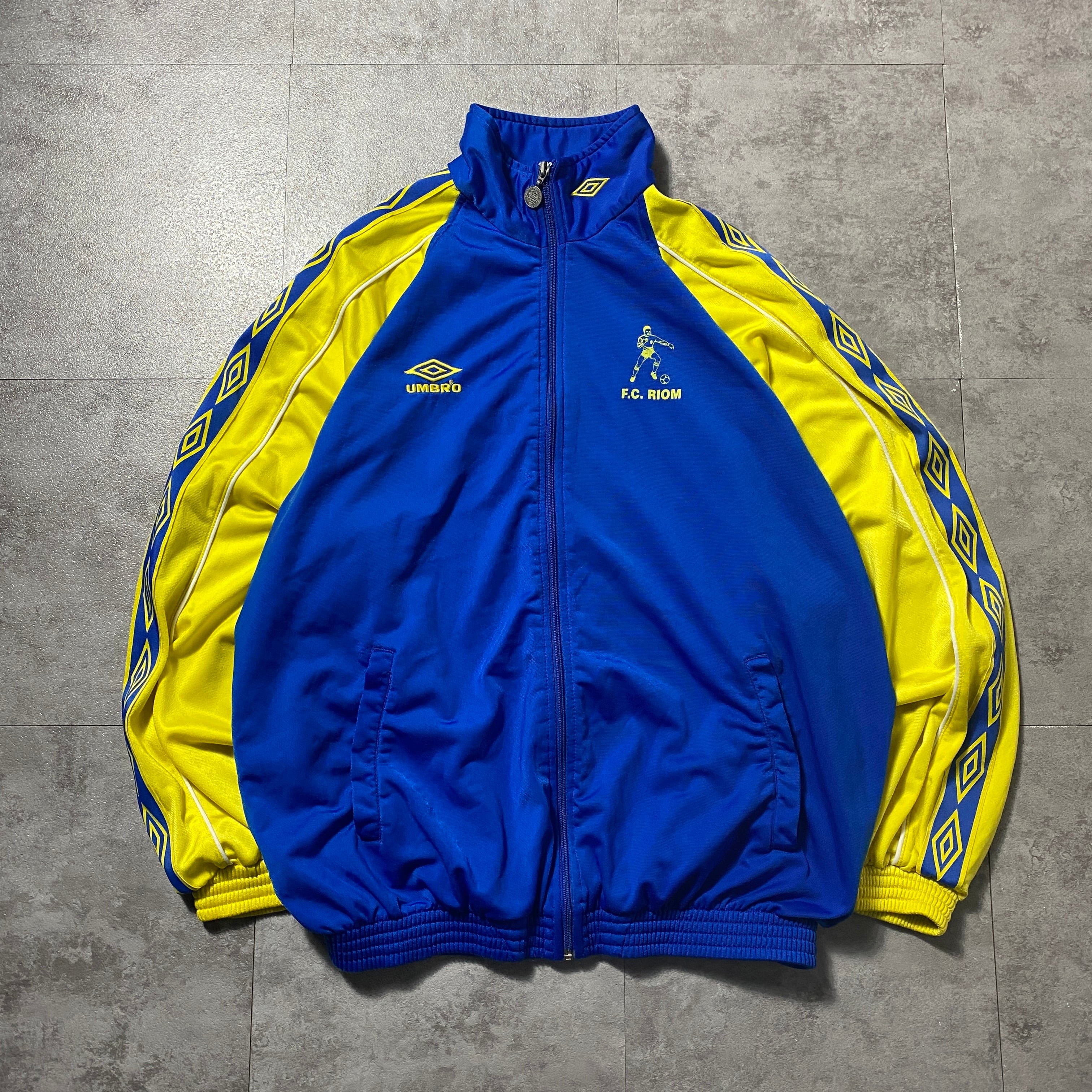 90's UMBRO アンブロ 刺繍ロゴ サイドロゴテープ ジャージ トラック