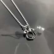 RHYTHMIC HORSESHOE PENDANT / リズミックホースシューペンダント