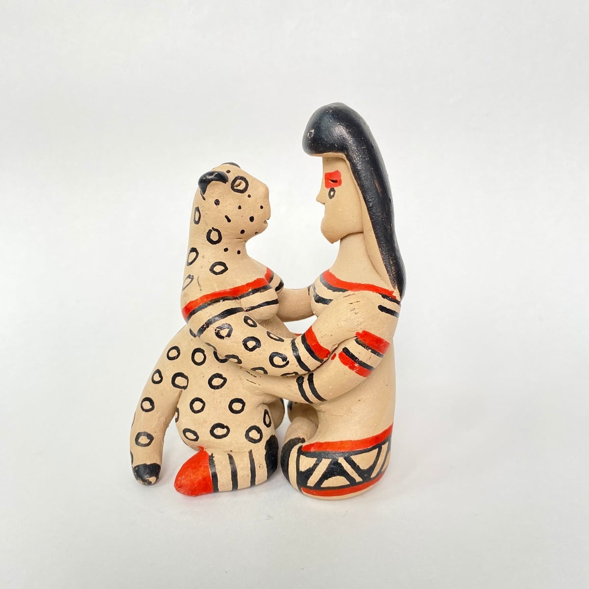 ブラジル カラジャ族 陶器 BONECA 人とジャガー(9) | Coloridas