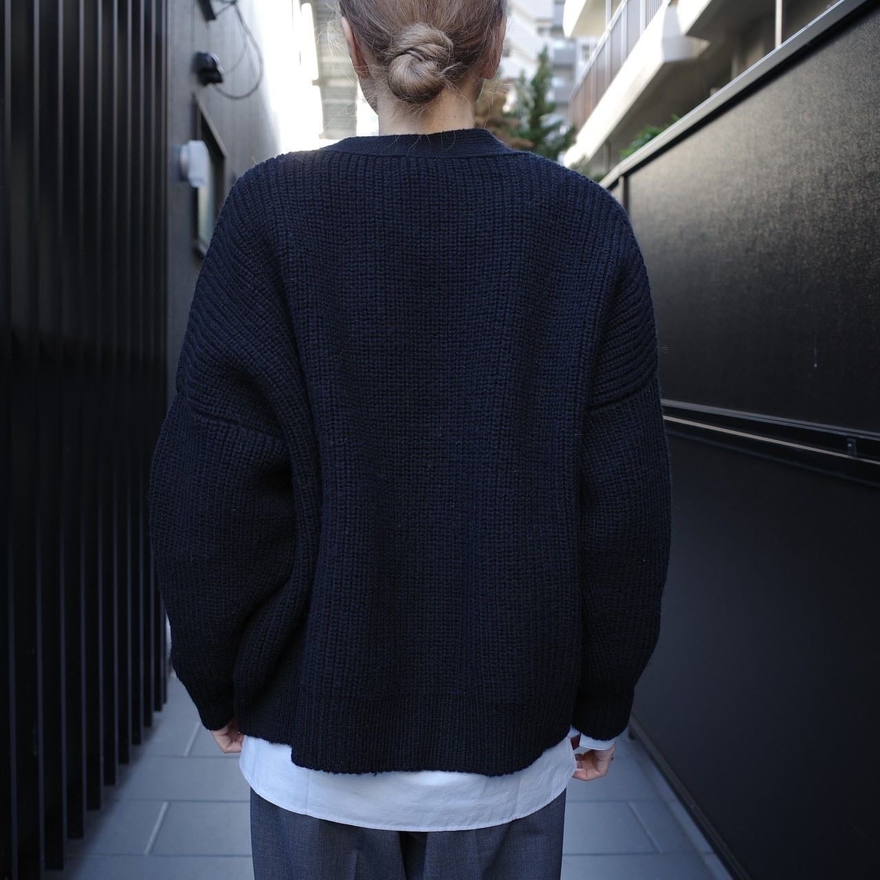 美品 ★ コルデラ CORDERA カットディテール ニットトップス 黒 CORDERA(コルデラ) COTTON CABLE SWEATER BLACK 230301 | Debby