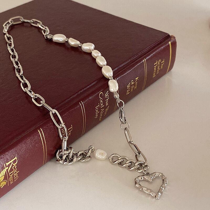 アンティーク調バロック風ネックレス