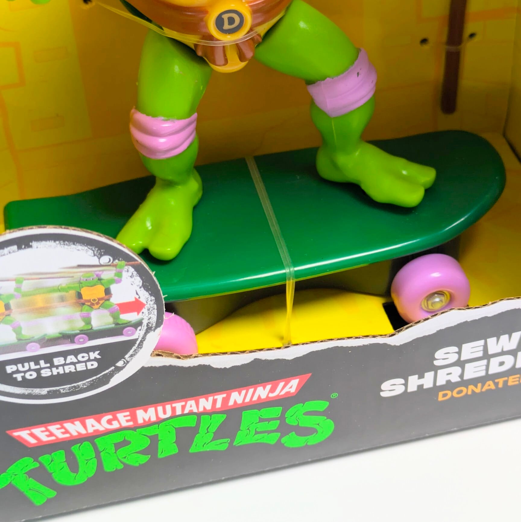☆US直輸入☆【 Teenage Mutant Ninja Turtles（ ティーンエイジ ミュータント ニンジャ タートルズ ）】 Turtles Sewer Shredders Pull Back Vehicles / 5インチ タートルズ スケートプルバックトイ / ドナテロ〚アメリカン雑貨 アメトイ〛