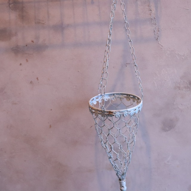 mondimanche ハンギングポット　エルフィンハンギングメッシュ ｜シャビーシック　吊り下げブリキ　高低差をつけてオシャレに飾れる