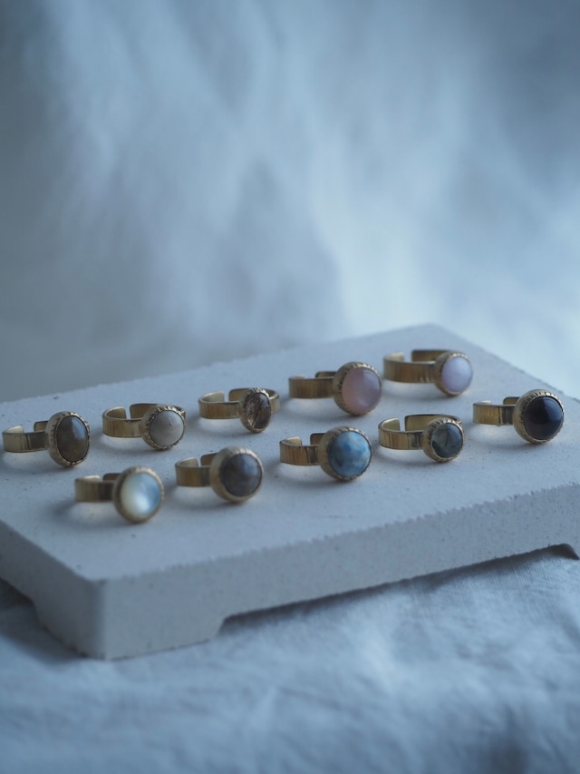 CUTTING STONE RING// 10stones