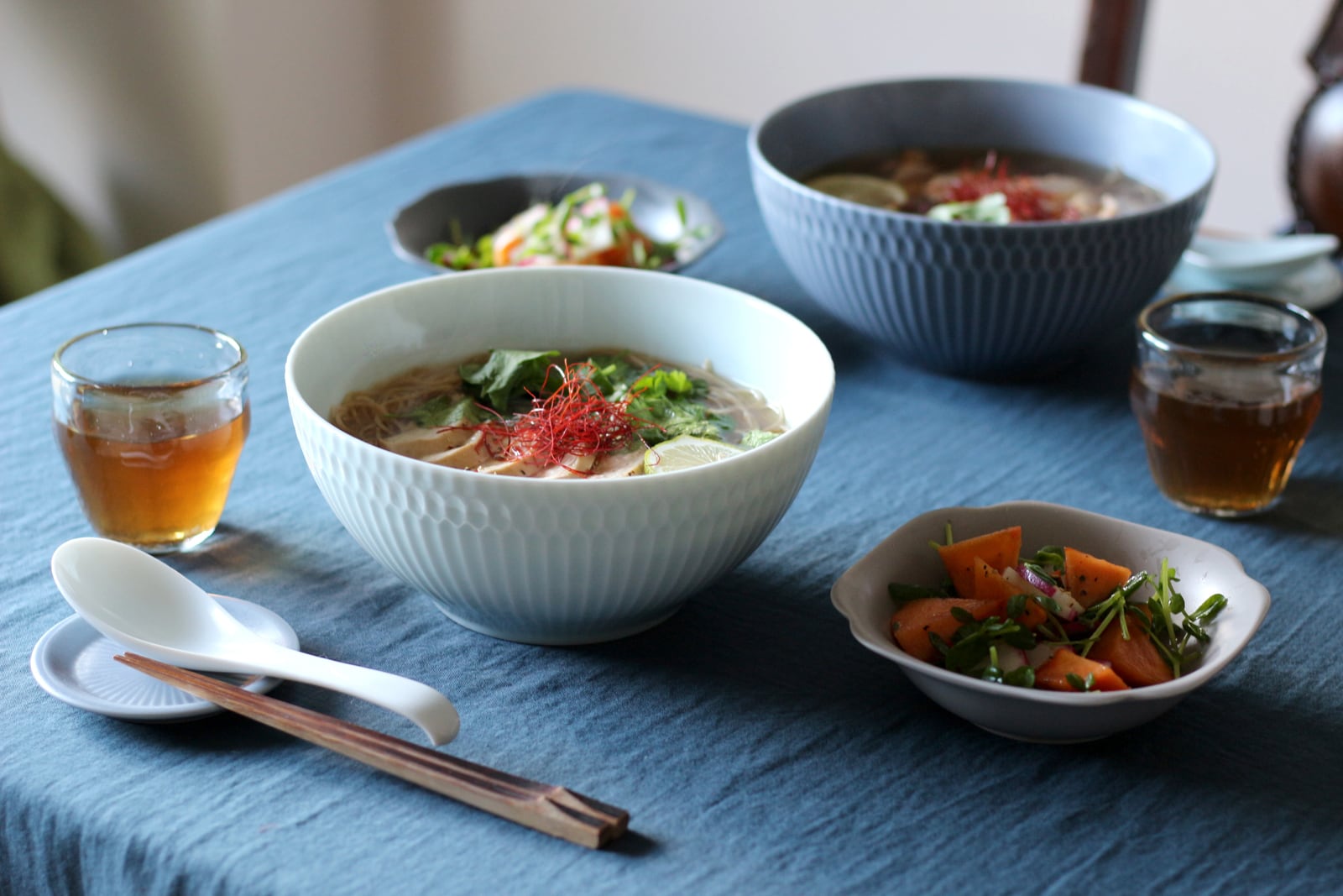 さざなみ 19cm 鉢【全3色】 白・青白・ブルーグレー sazanami 和食器