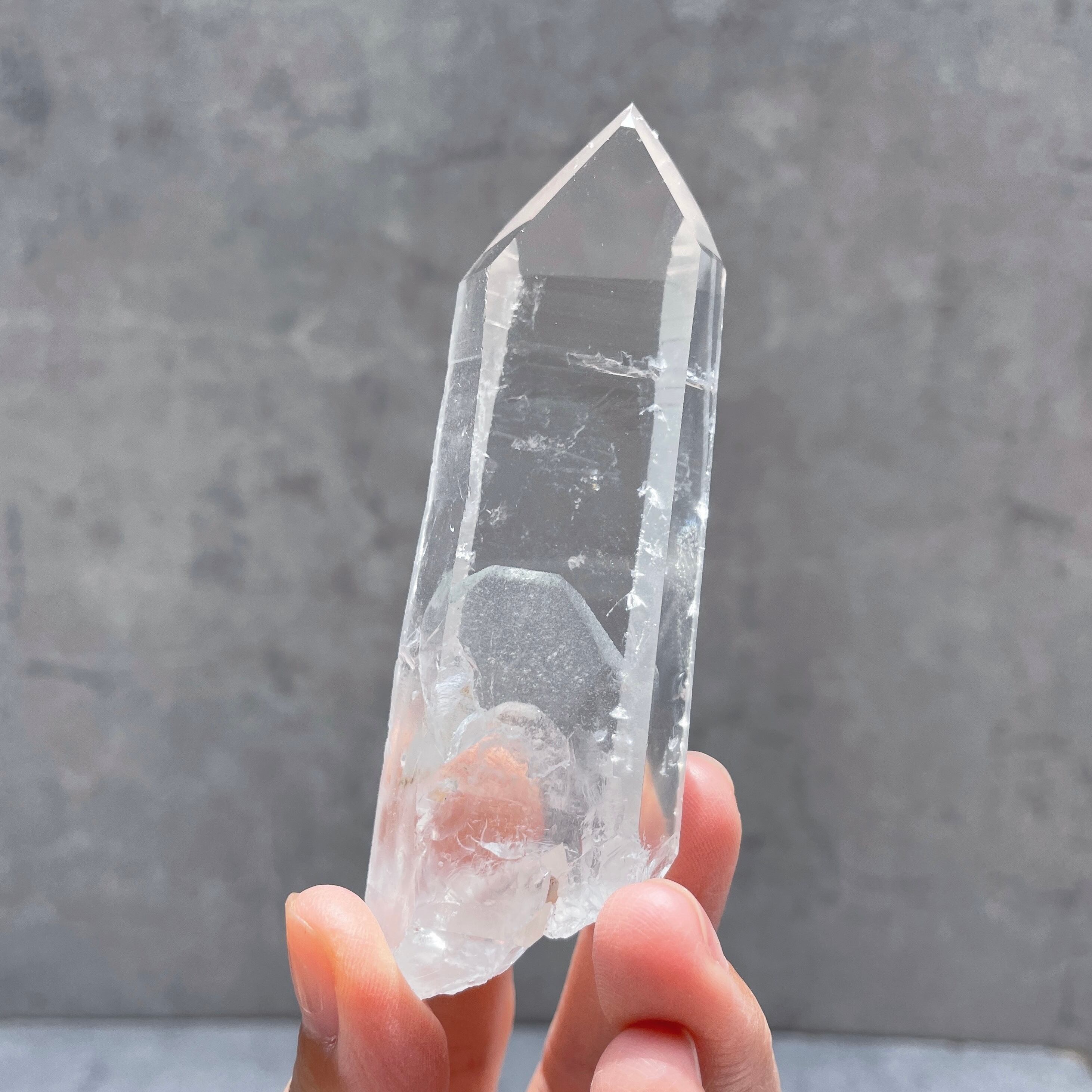 ゼッカ産水晶クリアクォーツ(セミポリッシュ) ポイント05 ゼッカ産水晶クリアクォーツ(セミポリッシュ) ポイント05