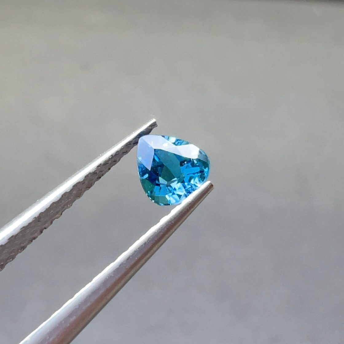 GIA鑑別書】エイトリータ/非加熱パライバトルマリン 0.30ct 4.85×4.11 