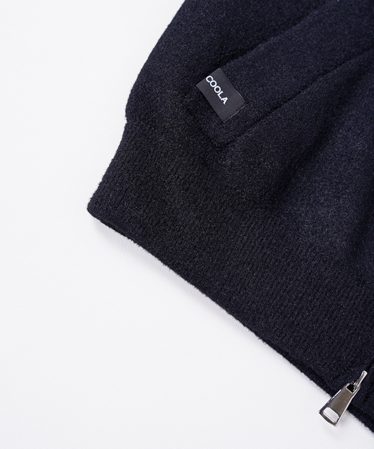 【直営限定ITEM】COOLA エンブロイダリージップニットブルゾン (BLACK) CQ-47129H